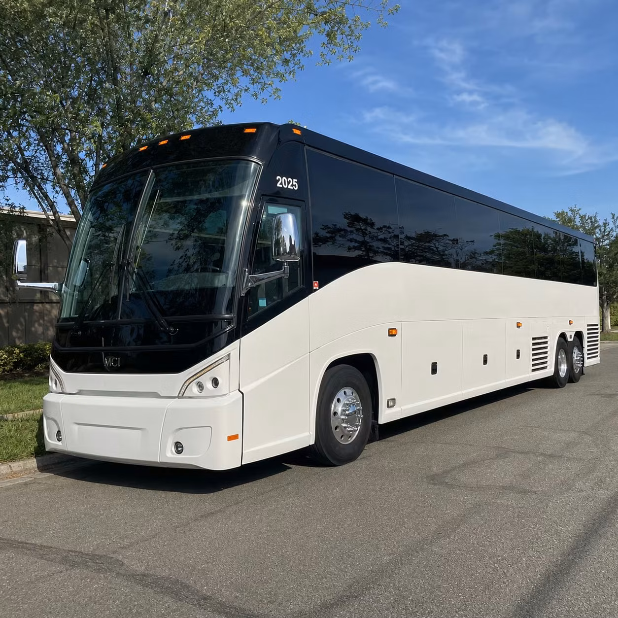 compare dod compliant charter buses for kansas city military ceremonies and events