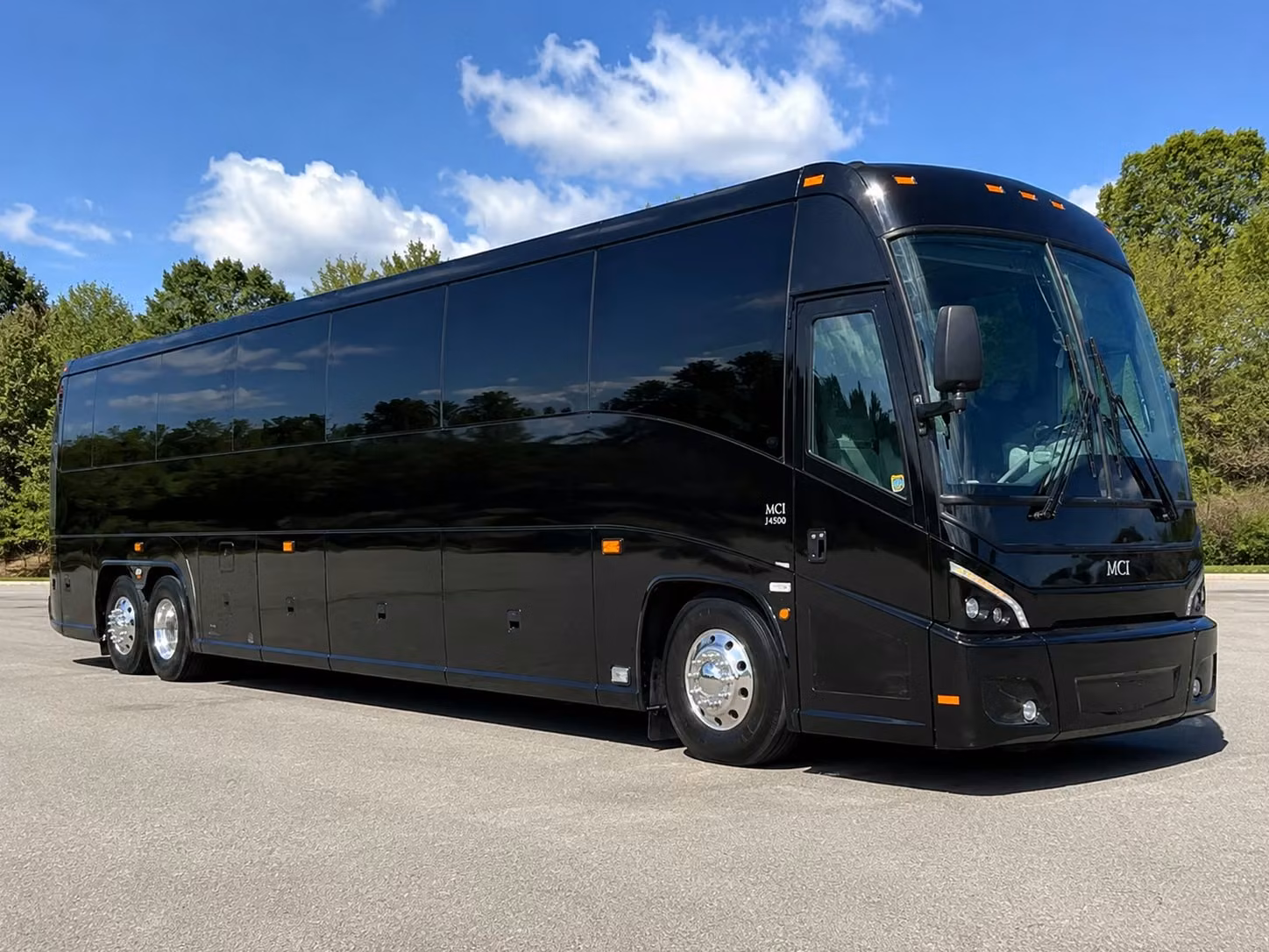 employee shuttle programs and recurring commuter routes in kansas city