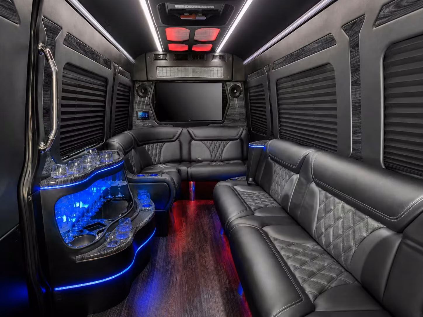 you can count on charterbusrentalkansascity com for hospital healthcare and shift work employee shuttles in kansas city